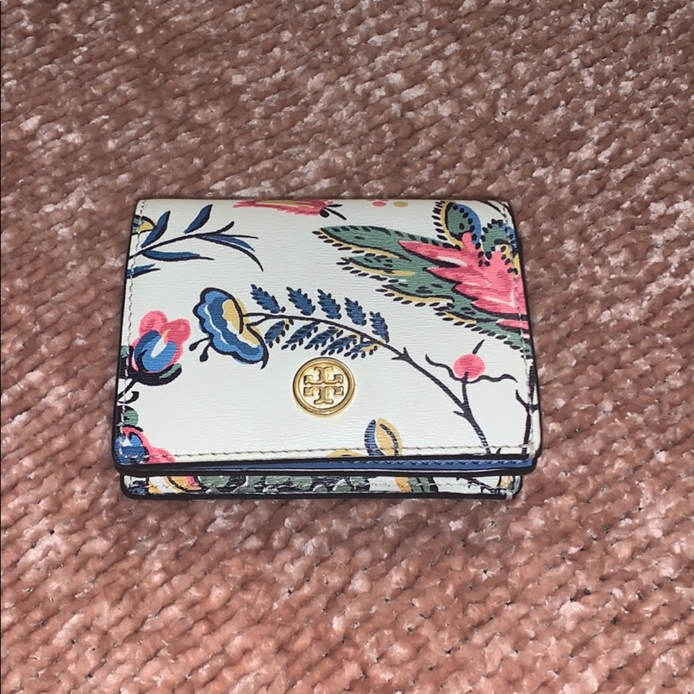 Tory Burch wallet